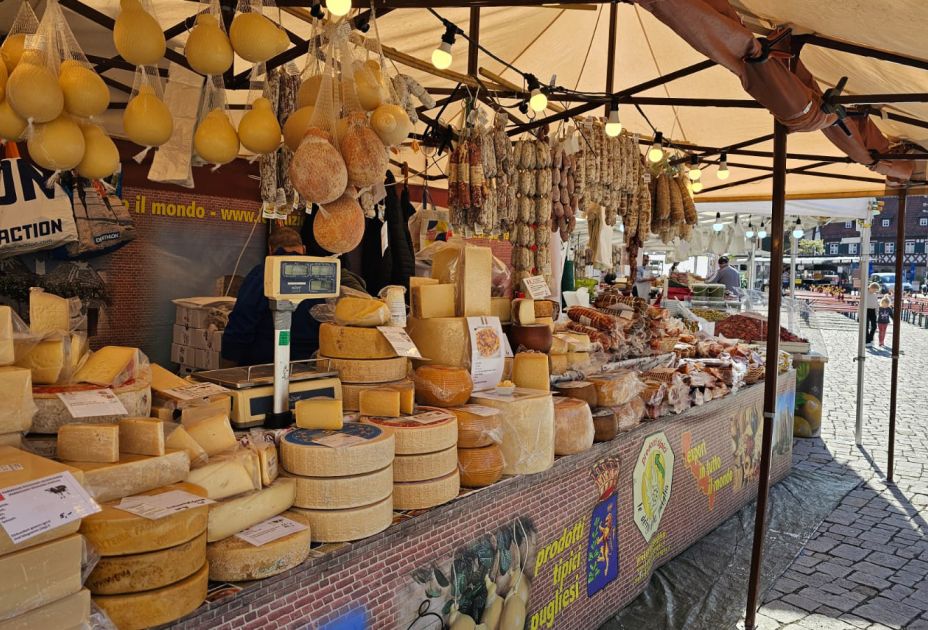 Italienisches Marktfest, Käse Kronach 24 Puglia.jpg
