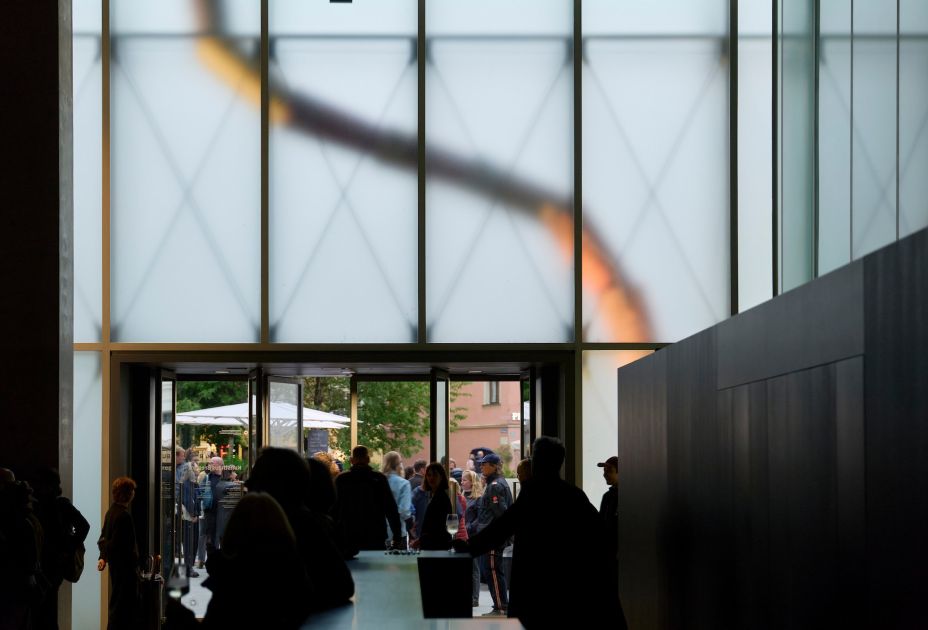 Ausstellungseröffnung Cyprien Gaillard Ausstellungseröffnung Cyprien Gaillard