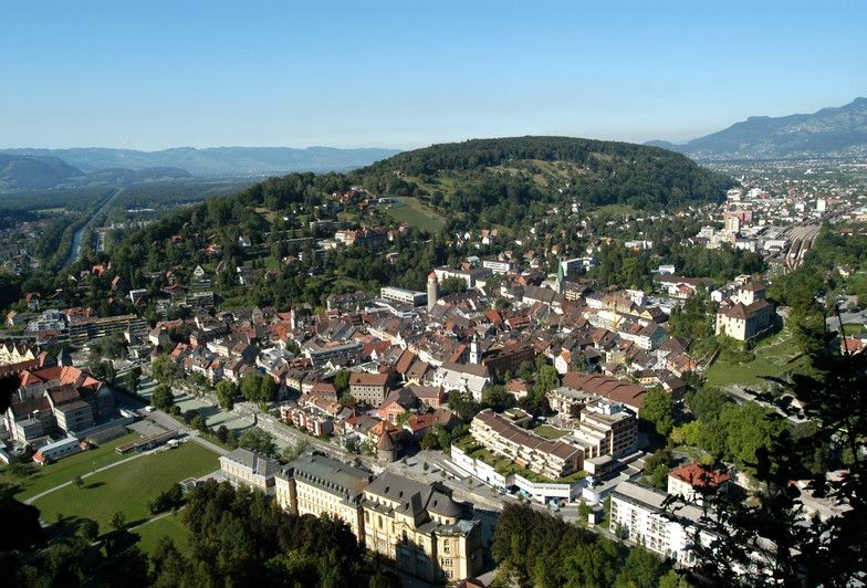 Blick auf Ardetzenberg 2025_Klimaschmiede 9_Plaetze_9_Schaetze_Blick_auf_Ardetzenberg_und_Richtung_Matschels__c__Stadt_Feldkirch.jpg