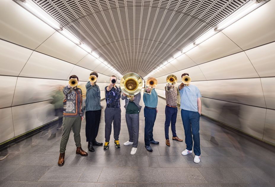 2025_MHF_Federspiel_presspic3_closer__c_Severin_Koller.jpg 2025_MHF_Federspiel_presspic3_closer__c_Severin_Koller.jpg