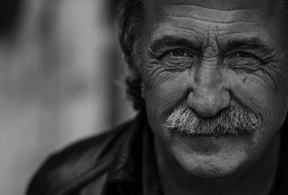 pressefoto_gertsteinbaecker-sw.jpg pressefoto_gertsteinbaecker-sw.jpg