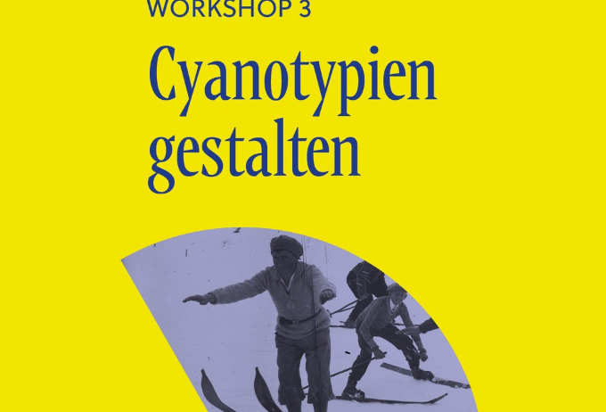 eine gelbe Abdeckung mit einer Gruppe von Menschen auf Skiern