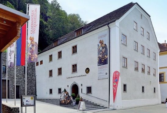 2026_Rheticus_c. kiddle encyclopedia_Liechtensteinisches Landesmuseum, Eingang.jpg 2026_Rheticus_c. kiddle encyclopedia_Liechtensteinisches Landesmuseum, Eingang.jpg