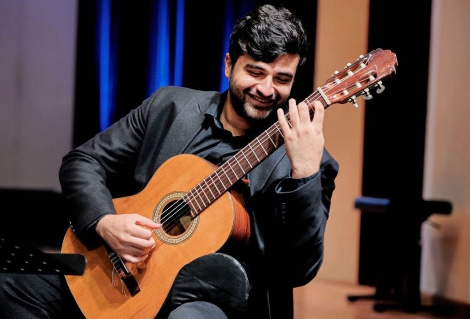 Amin Asgari 2026_saumarkt_Amin Asgari_Foto_Viktor_Marin.jpeg