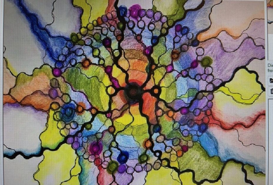 Ein farbenfrohes Kunstwerk auf einem Netz Ein farbenfrohes Kunstwerk auf einem Netz