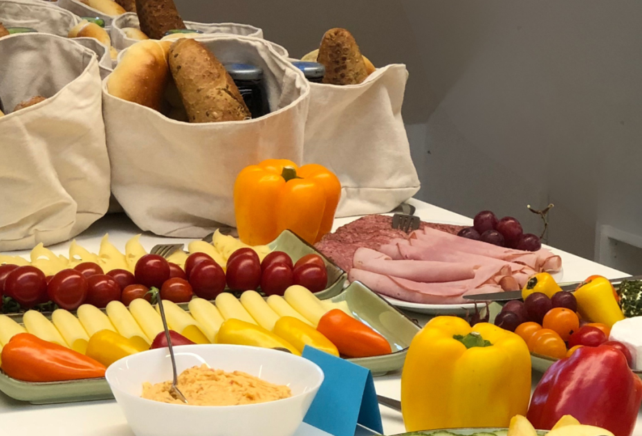 Familien-FrÃ¼hstÃ¼cksbuffet