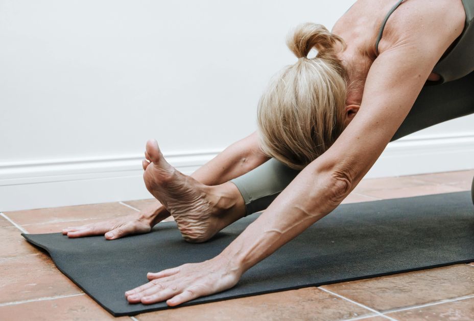 Fit_bleiben_ab_der_Lebensmitte_Michaela_Hummer_pexels-ron-lach-10223015 (1).jpg