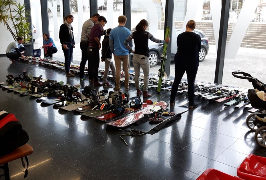 Wintersportartikelmarkt Wintersportartikelmarkt