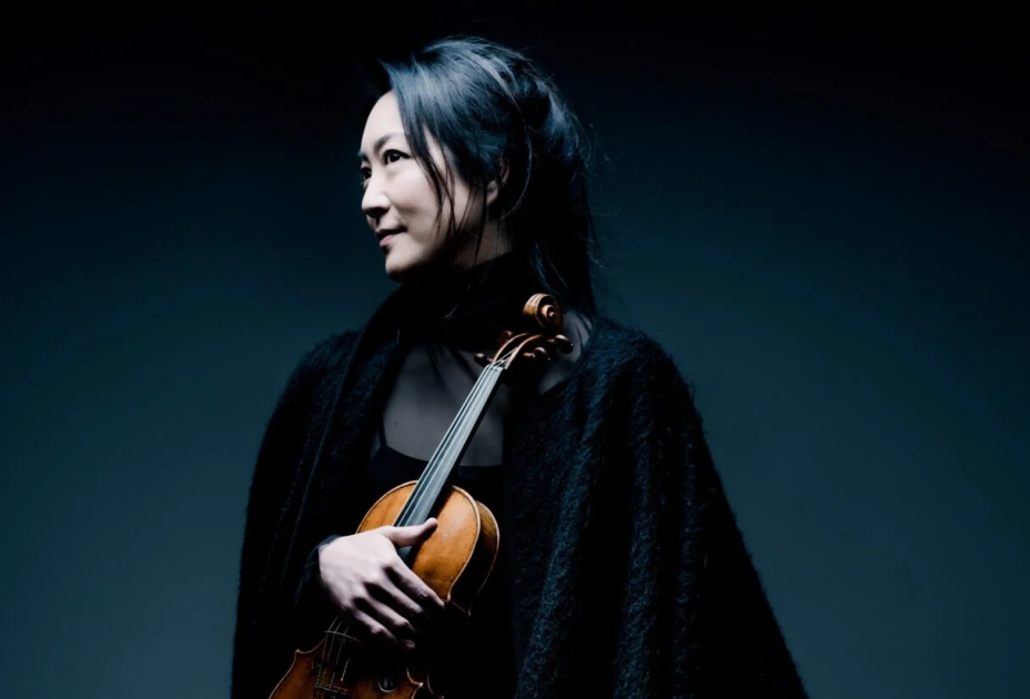 Akiko Suwanai, (c) Marco Borggreve 2025_MHF Akiko-Suwanai_020_Aphoto_credit-Marco-Borggreve-.png