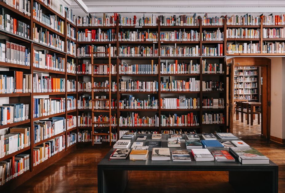 Stadtbibliothek_Feldkirch__c__Verena_Knoepfle_2024__24__web.jpg Stadtbibliothek_Feldkirch__c__Verena_Knoepfle_2024__24__web.jpg