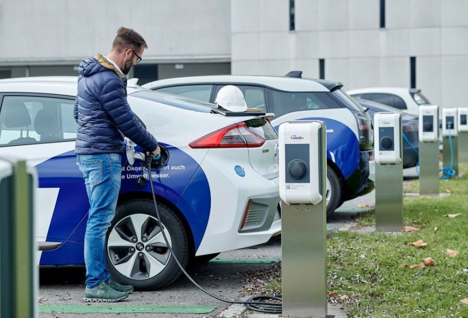 Vielfalt der Elektromobilität_©illwerke (marcel hagen) (1).jpg Vielfalt der Elektromobilität_©illwerke (marcel hagen) (1).jpg