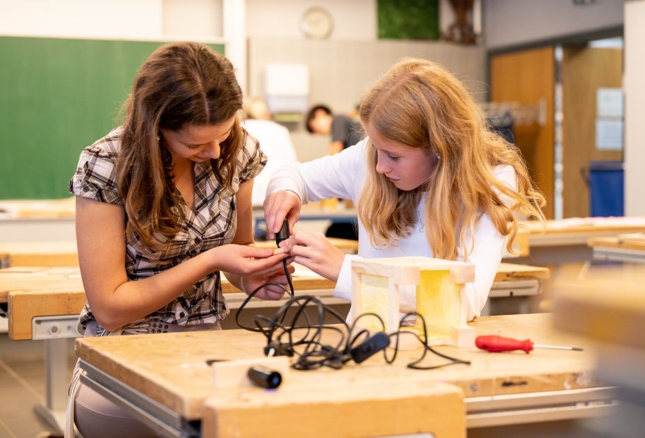 Kinderuni Vorarlberg, Das Geheimnis der Formen Alexandra_Serra__2_.jpg