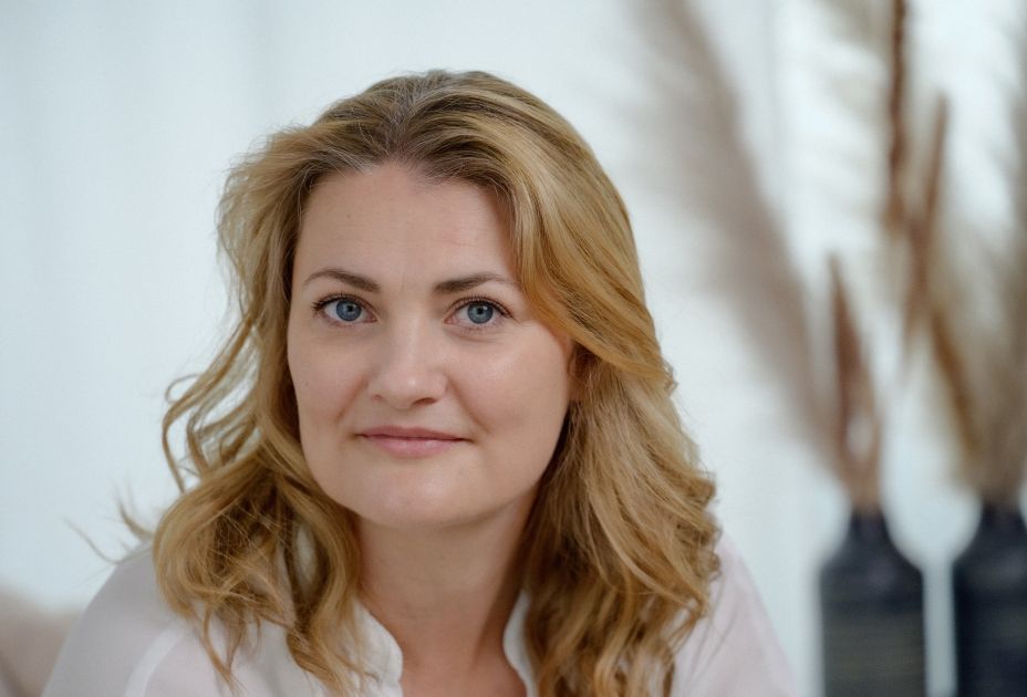 Julia Krieger Farbe (c)Daniela Rusch (002).jpg