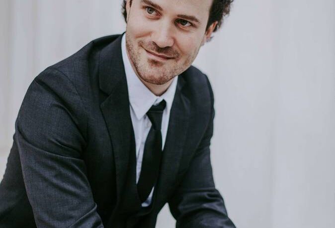 Ammiel BushakevitzÂ©Marie Duecker.jpg