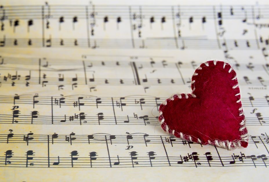Muttertagskonzert, Herz, Noten 2025 Musikschule Muttertag 99182997_Musikliebe_aytuncoylum-Fotolia.jpg