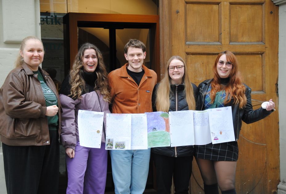 Kulturprojektgruppe 100 Texte 2025 saumarkt Kulturprojektgruppe2_100Texte.JPG