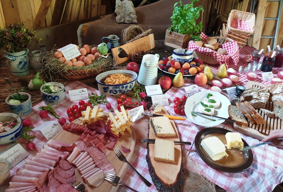 Bergfrühstück Haldenalpe Damüls Bergfrühstück Haldenalpe Damüls