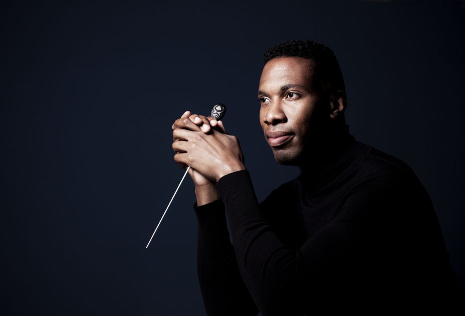 Cox_roderick_Copyright_Marc Ginot Opéra Orchestre national Mon.jpg Cox_roderick_Copyright_Marc Ginot Opéra Orchestre national Mon.jpg