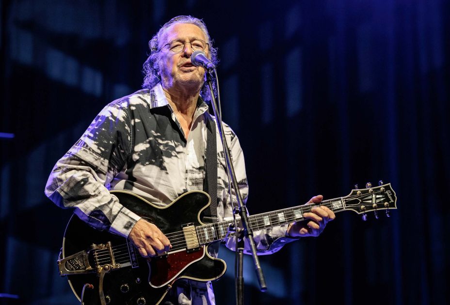 peter-cornelius-pressefoto-live-2026-qf-c-alexander-mueller.jpg peter-cornelius-pressefoto-live-2026-qf-c-alexander-mueller.jpg