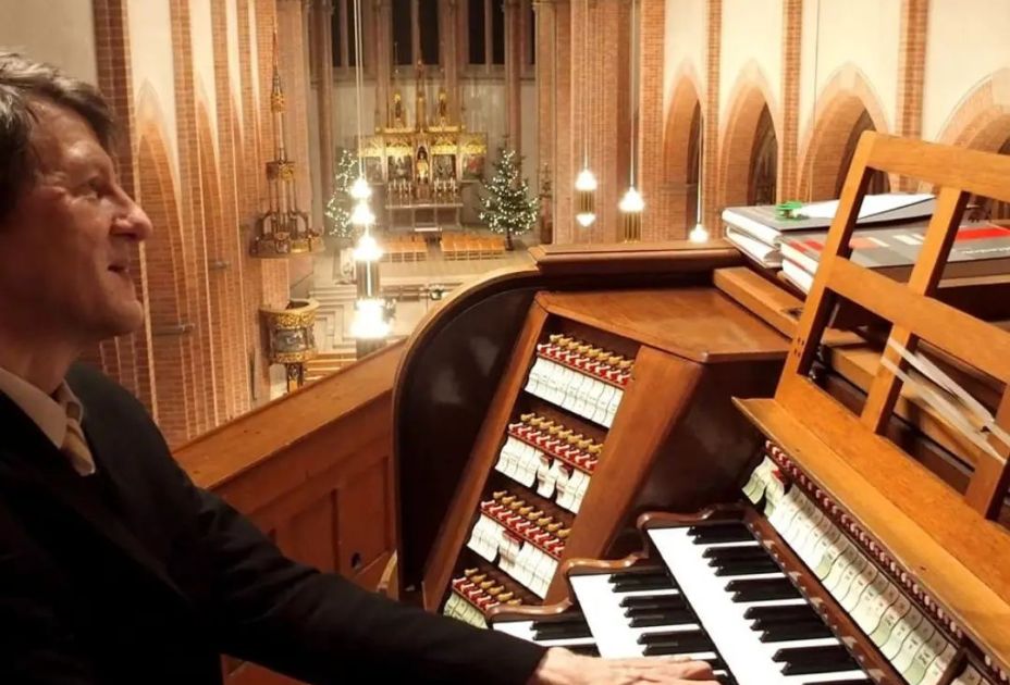 Helmut-Binder-Weihnachtskonzert(c)Tatjana-Kleber-Simic.jpg Helmut-Binder-Weihnachtskonzert(c)Tatjana-Kleber-Simic.jpg
