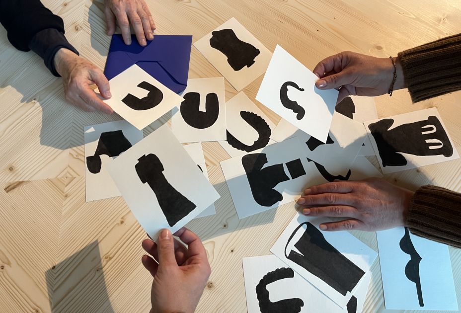 Alle_Karten_auf_den_Tisch__Foto_Sarah_Mistura.jpg Alle_Karten_auf_den_Tisch__Foto_Sarah_Mistura.jpg