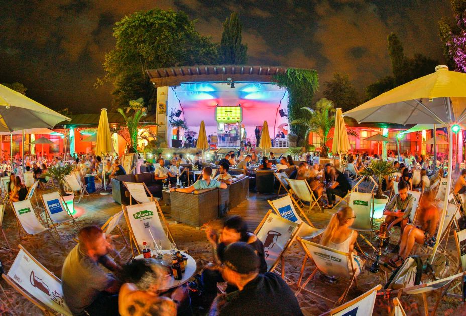 Beachbar Bregenz.jpg Beachbar Bregenz.jpg