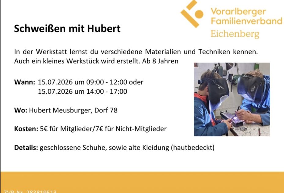 Eine Person, die eine Maske trägt und ein Tablet hält Eine Person, die eine Maske trägt und ein Tablet hält