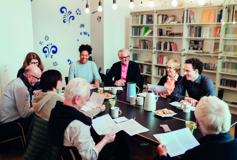 01_GRUPPE_C©SHARED_READING®.jpeg 01_GRUPPE_C©SHARED_READING®.jpeg