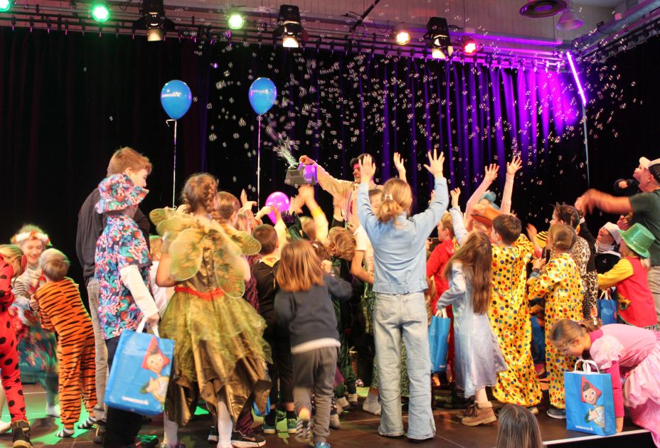 Foto_Kindermaskenball__c__Jugendservice_Feldkirch.JPG Foto_Kindermaskenball__c__Jugendservice_Feldkirch.JPG