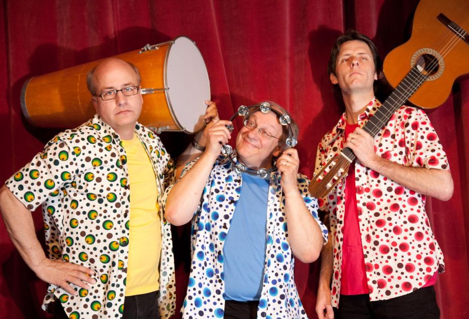 2026_saumarkt_SMILING TOASTERS.jpg