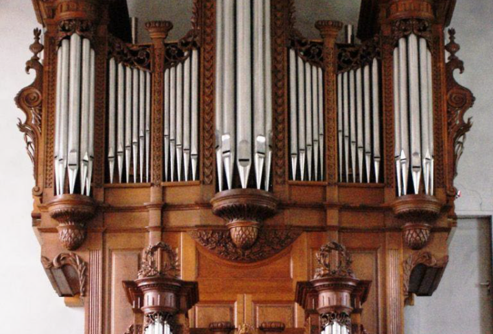 Orgel in der Pfarrkirche Bludesch Orgel in der Pfarrkirche Bludesch