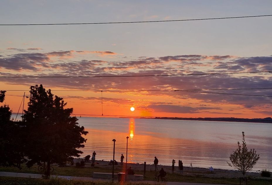 2026_Saumarkt_Sonnenuntergang Bodensee Bregenz.jpg