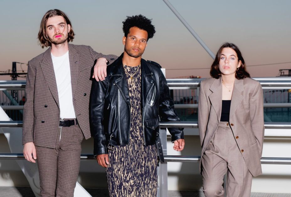 COVER2_Sharktank_c-ReaVonDerLiszt_46.jpg COVER2_Sharktank_c-ReaVonDerLiszt_46.jpg