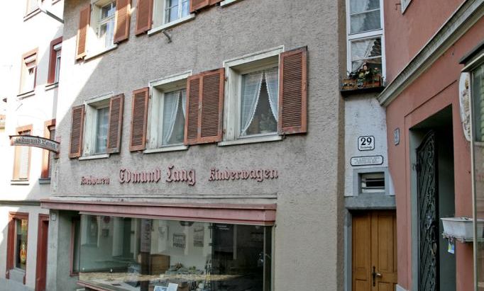 Ganz unscheinbar ist hier das schmalste Haus Europas Ganz unscheinbar ist hier das schmalste Haus Europas