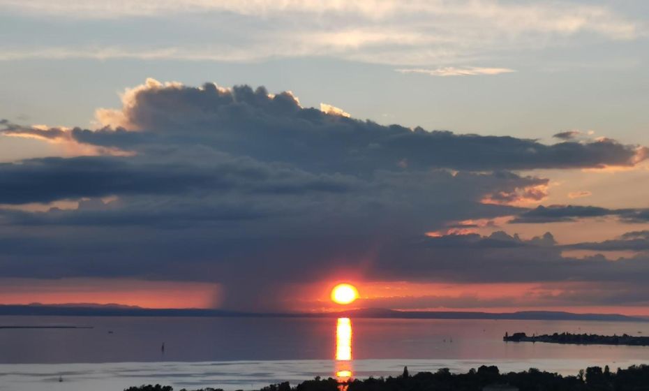 Bauernhaus am PfÃ¤nderhang mit Seeblick