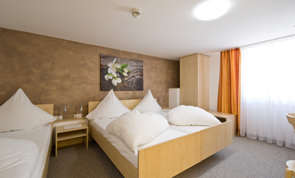 Pension zum LÃ¶wen Dornbirn, Schlafzimmer Â© Pension zum LÃ¶wen