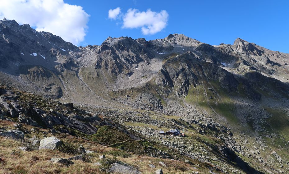 __NO_NAME__ __NO_NAME__