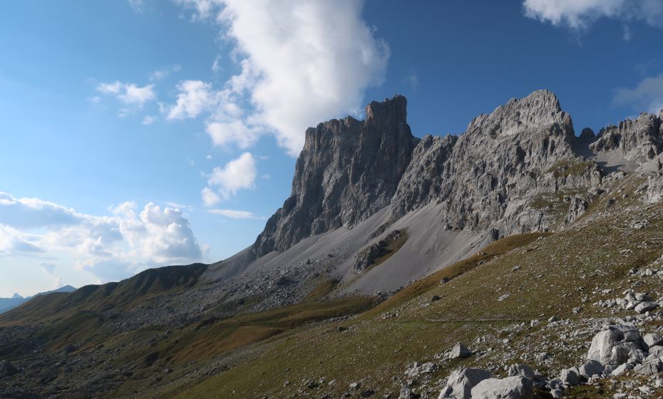 __NO_NAME__ __NO_NAME__