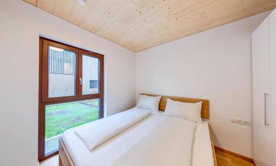 Urban-Apartmenthaus zwischen Berg und See Urban-Apartmenthaus zwischen Berg und See