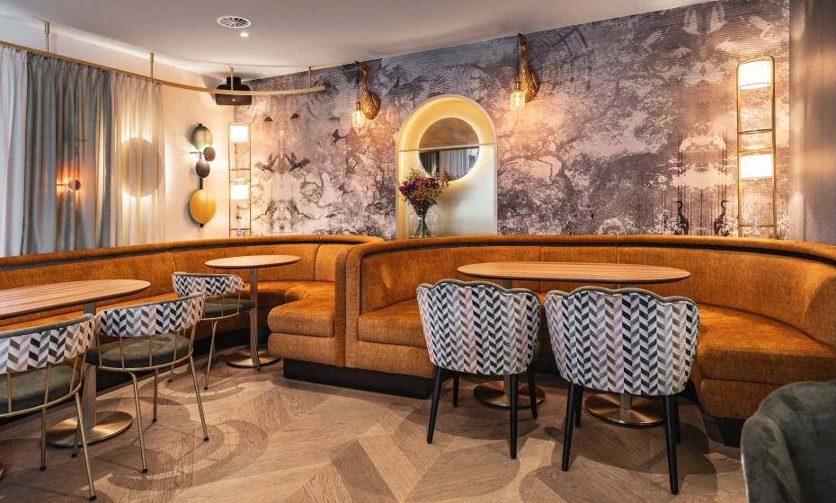 rio-cafe-bar-dornbirn-sitzbereich-oben-03.webp rio-cafe-bar-dornbirn-sitzbereich-oben-03.webp