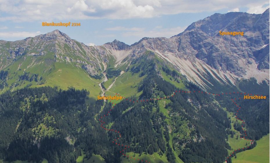 Blick auf die gesamte Tour von der gegenÃ¼berliegenden SÃ¤ssalpe