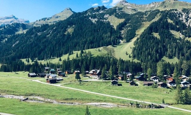 Alpengasthof Gamperdona, Nenzinger Himmel