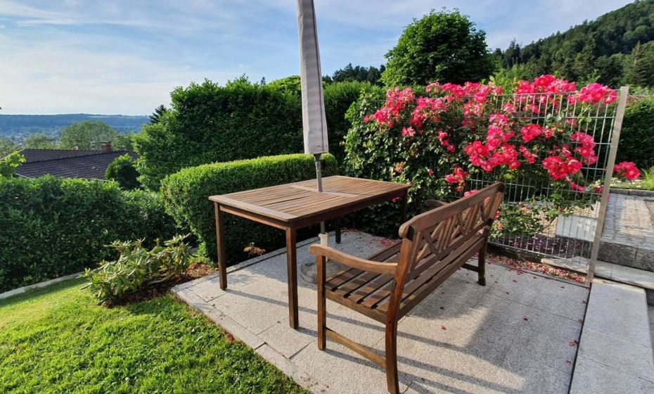 F E R I E N W O H N U N G "Am Halbenstein" F E R I E N W O H N U N G "Am Halbenstein"