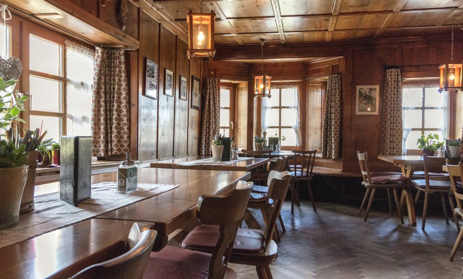 Tübinger Hütte innen Tübinger Hütte innen