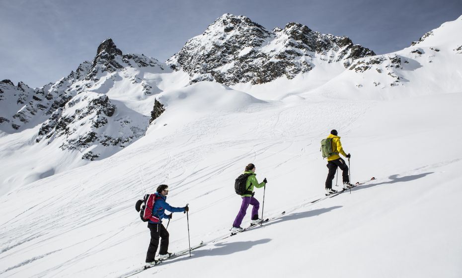 __NO_NAME__ __NO_NAME__