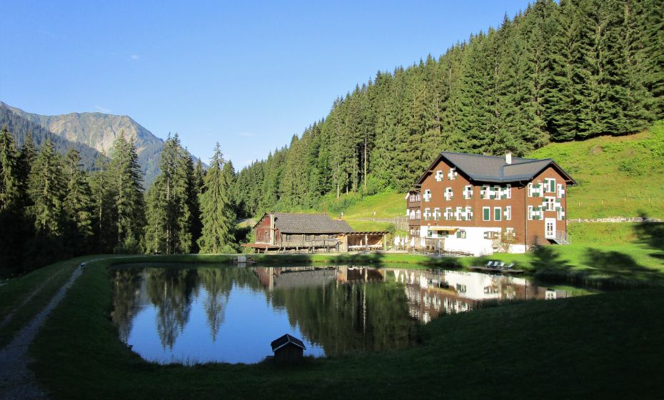 Bad Laterns mit Fischteich