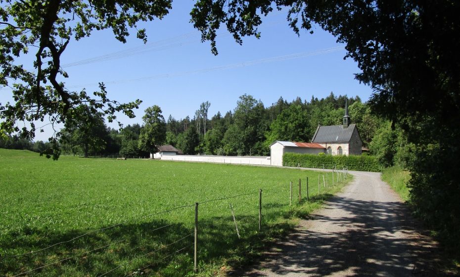 AuÃenansicht des Friedhof Valduna.