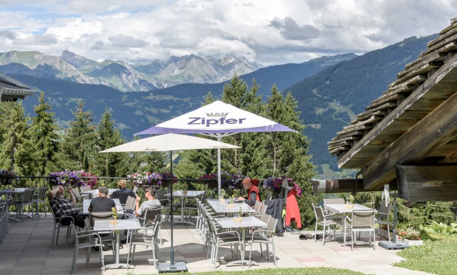 Patrick Säly - Berggasthof Grabs Der Gastgarten