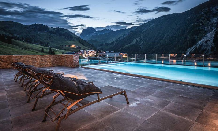 AlpenParks Arlberg AuÃenbereich Pool