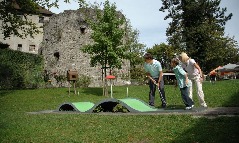 Stadtmarketing und Tourismus Feldkirch GmbH Minigolf Schattenburg